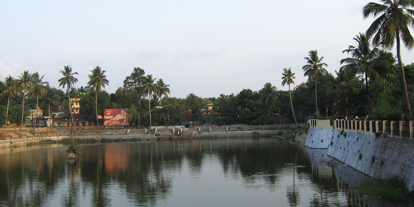 This temple’s definite architecture is vividly reflective of the diverse culture of Kerala