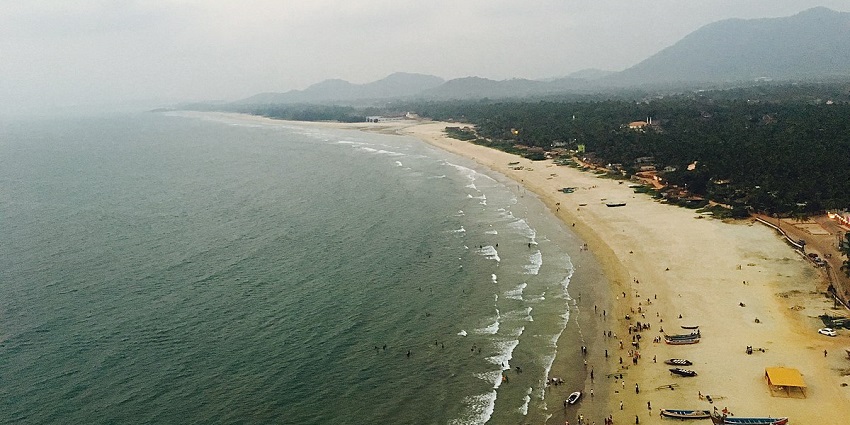 With unique black sand all over, Thiruvambadi Beach is a must-go among places to visit near Varkala.