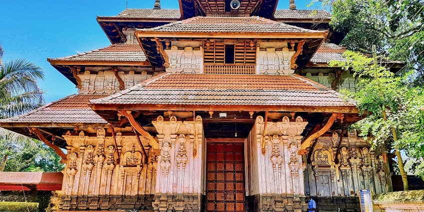 Thiruvanchikulam Mahadeva Temple is one of the ancient and best snake temples in Kerala.