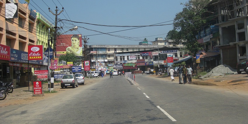 Thodupuzha town is near these waterfalls and is a bustling centre with local attractions