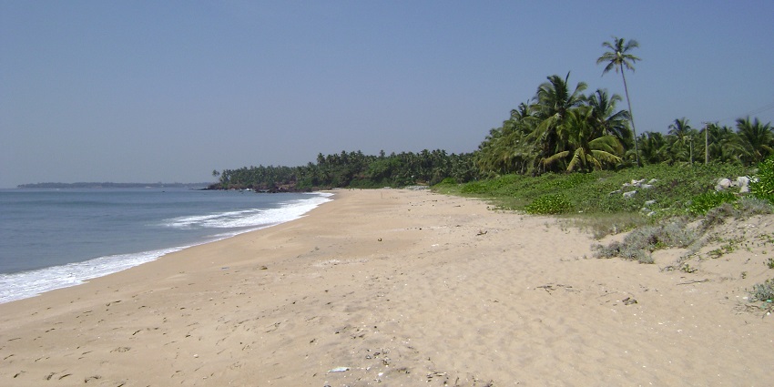 Scenic view of the Thottada beach of Kannur - a perfect place for a family picnic
