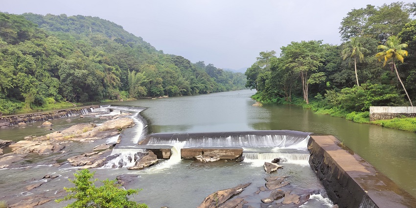 Cherish panoramic views from this picturesque reservoir, called Thumboormuzhi Dam.