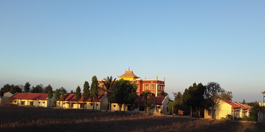 Beautiful scenic view of a Tibetan settlement to explore in the town