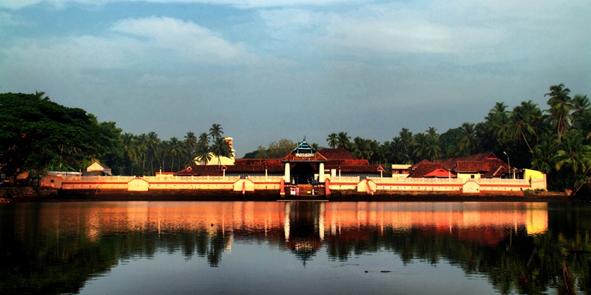 This temple, with traditional Keralan structure is a must among places to visit near Guruvayur.