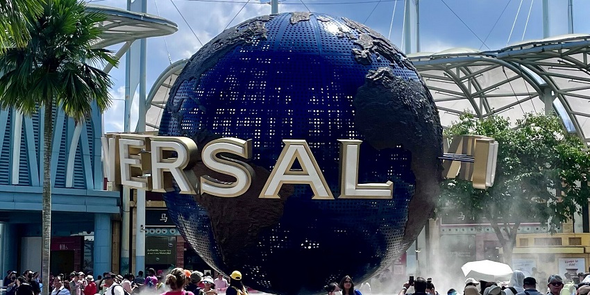 Enjoy exhilarating rides at Universal Studios, one of the Sentosa Island attractions.
