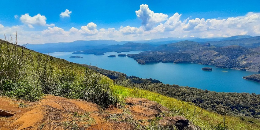 Clear view of a beautiful river flowing through the Vagamon near the Njandirukki Waterfall