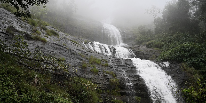 Valara Waterfalls provides trekking, sightseeing,camping and scenic backdrops for photography.