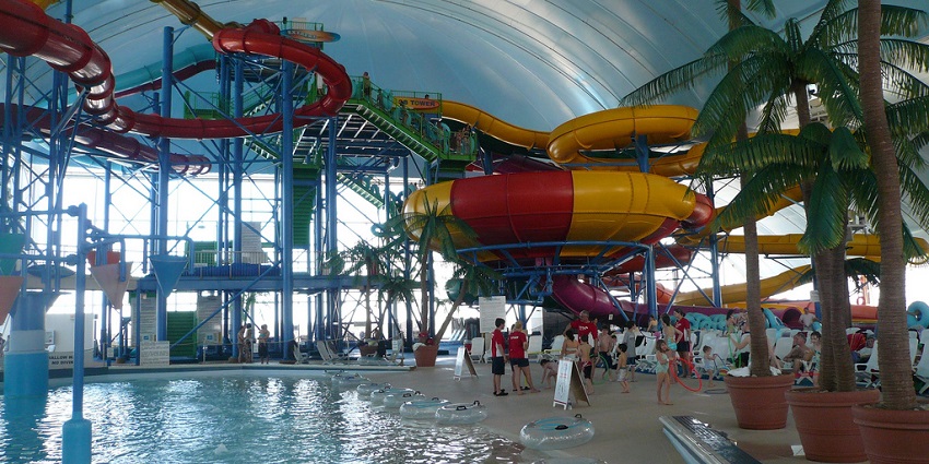 Enjoy different water rides of Fun N Food Village - one of the oldest water parks in India