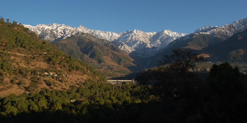 This small town is a hidden gem of Kangra that is an ideal destination for nature lovers