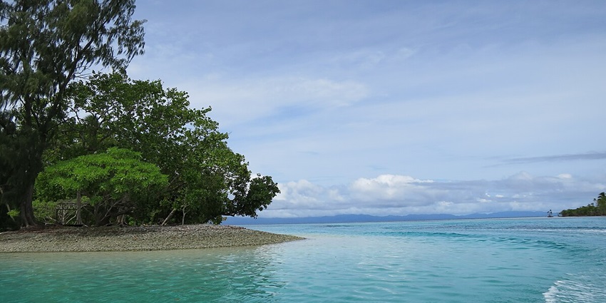 Sisters’ Islands featuring clear waters, vibrant marine life, and scenic natural beauty.