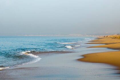 Get to explore India’s best beaches for an enchanting experience amidst scenic beauty.