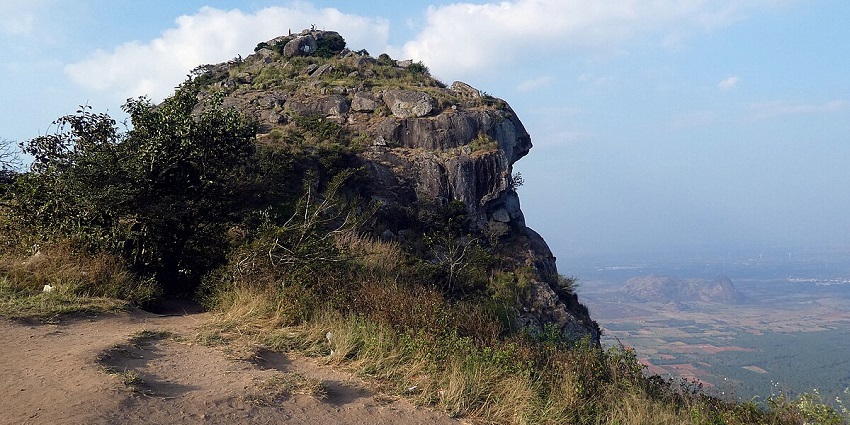 Decked with lush forests, Ramakkalmedu is meant to beguile you with its pristine beauty.