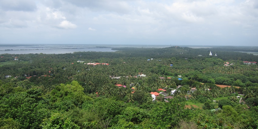 A bird’s eye view of the Vilangan Hills featuring sprawling lush green vegetation.