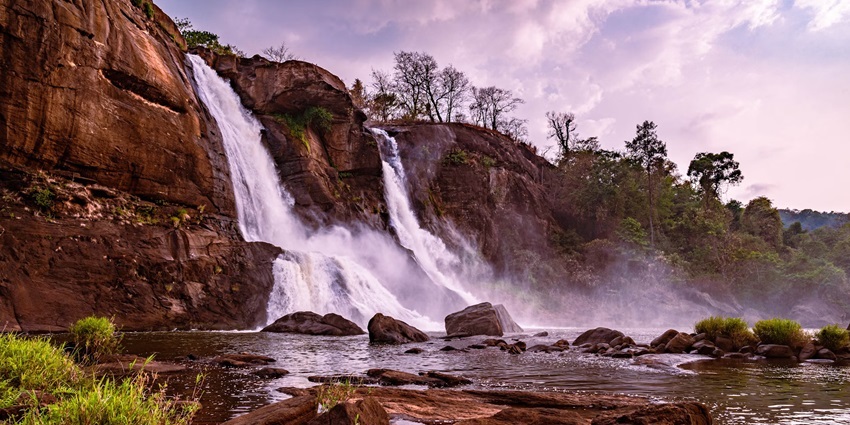 Relish breathtaking view of places to visit near Thodupuzha on a blissful trip to Kerala
