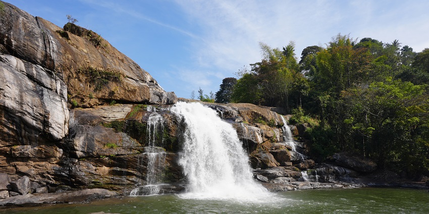 Have a fun & exciting getaway to these waterfalls for amazing experience amidst nature.