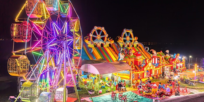 Panoramic snap of a theme park in Dubai - Explore the enthralling Arabia.