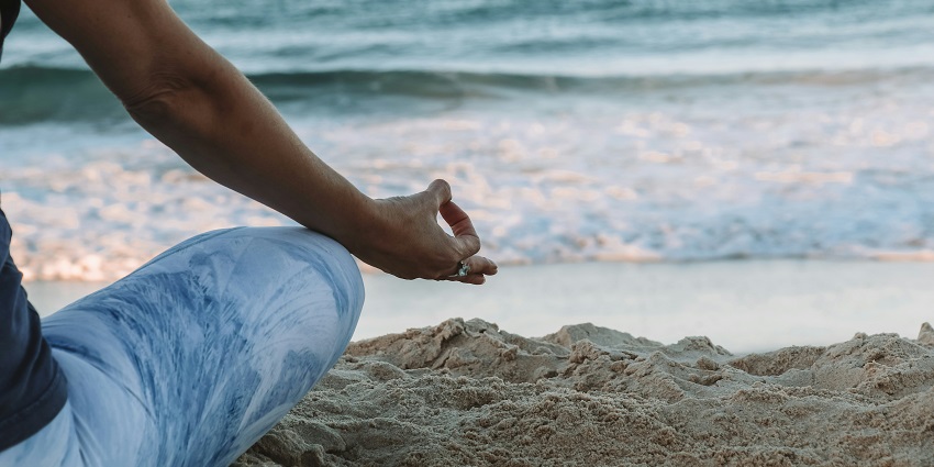 Samudra Beach Park is an ideal spot to do yoga and meditation while watching the sea.