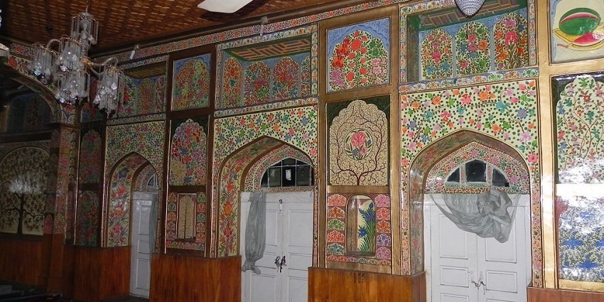 Ziyarat Naqshband Sahab is a Sufi shrine which is highly revered among all Kashmir mosques