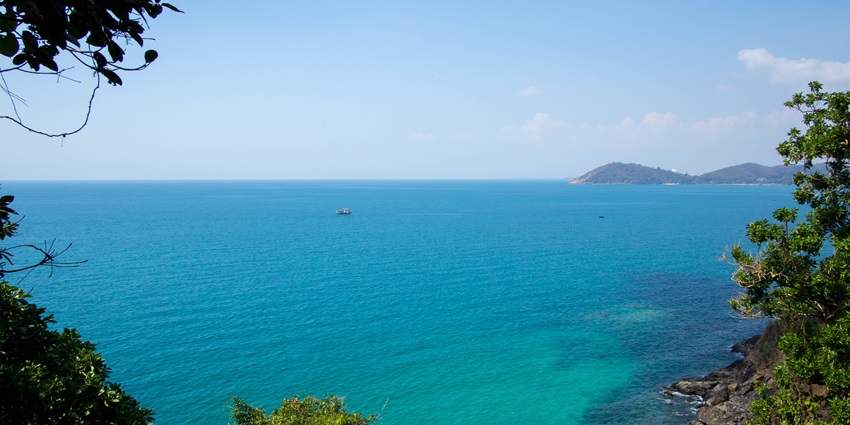 Koh Samet has picturesque white sand beaches and crystal clear blue water.