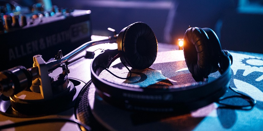 Hero Club in Hanoi has international DJs that make the Vietnam nightlife experience awesome.