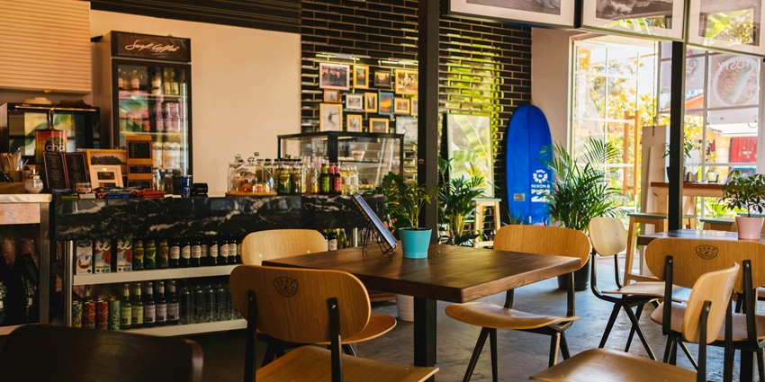 Snapshot of the beautiful restaurant having a clear and scenic view of the city in evening