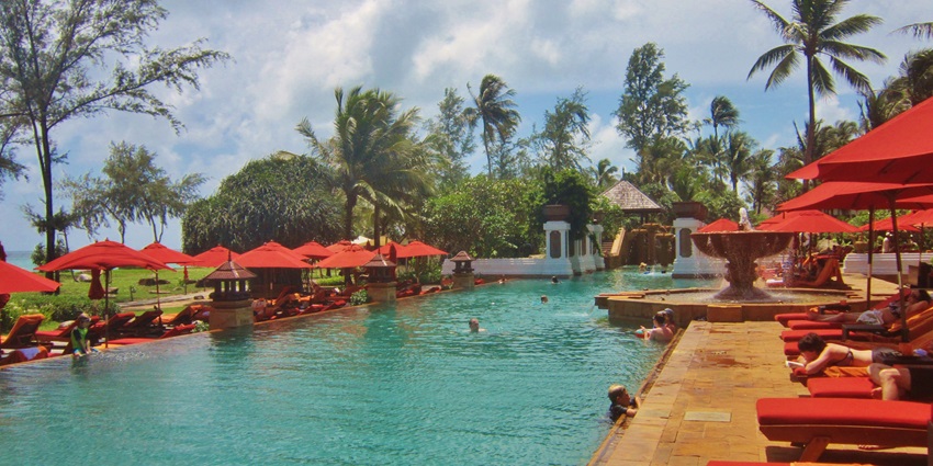 Beach clubs let tourist experience the lively parties with coastal magic of crashing waves and sunset