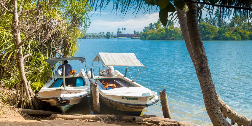 The best time to travel to Koggala Beach for water activities is during the dry season.