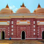 Visit the mosques in Kerala to experience the historical legacy of these spiritual places