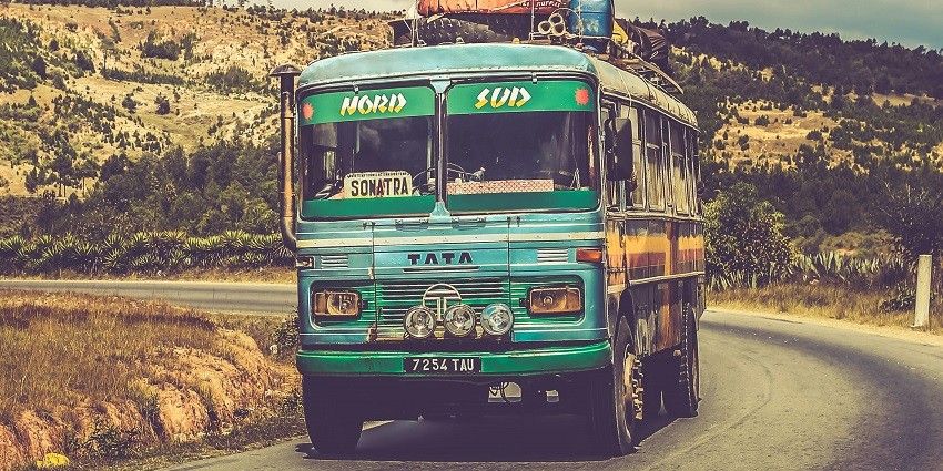 The best way to reach this historical and culturally significant attraction is via a bus.
