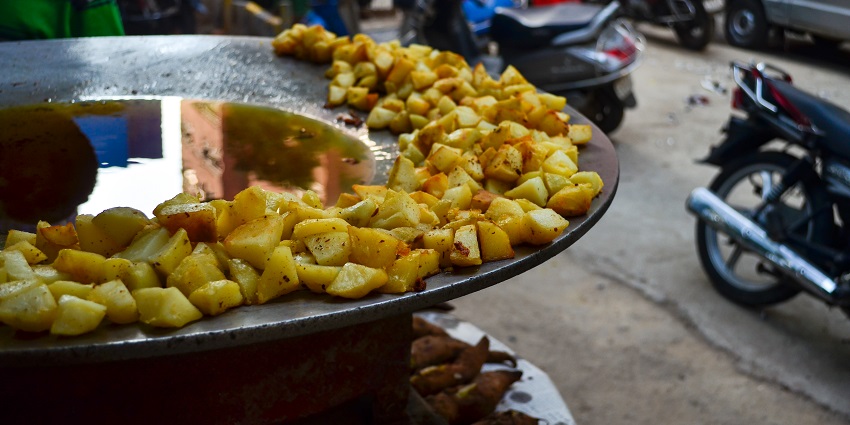 Enjoy delicious street food in Connaught Place and tantalise your taste buds with these delectable treats