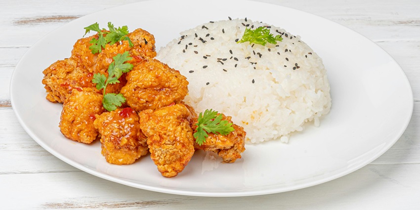 There are plenty of restaurants available near the Ralong Hot Springs for a hearty meal.