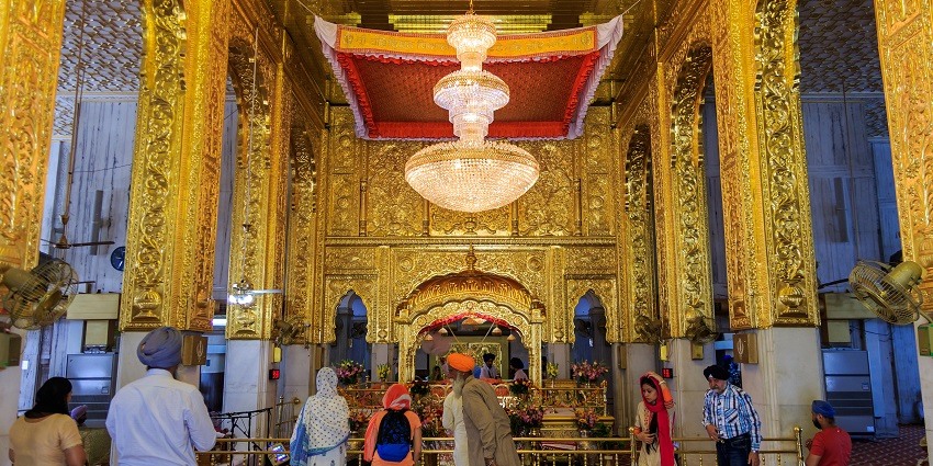 Gurudwara Bangla Sahib is one of the top places to see near Vishwavidyalaya, Delhi