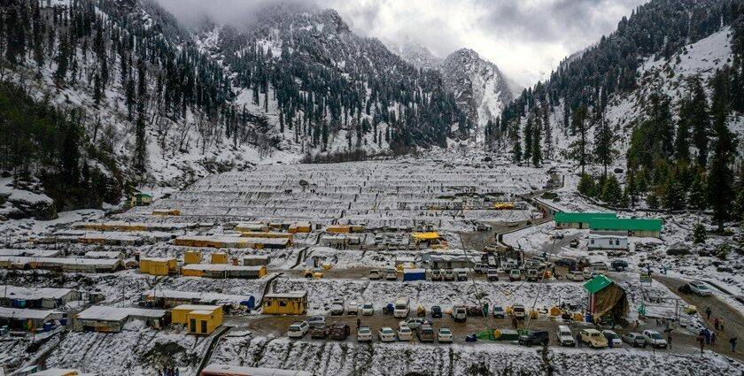 f you are an adventurer, you must be exploring this heavenly spot in Himachal Pradesh.