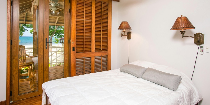 There are many stay options that you can head to after exploring beaches in Unawatuna.