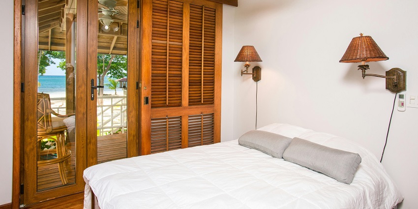 There are several hotels and resorts to choose from near Koggala Beach in the region.