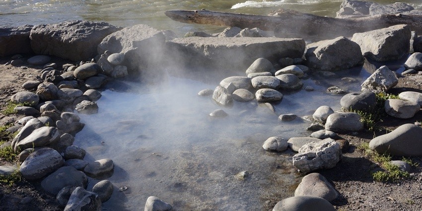 Vashsiht hot springs is one of the places to visit in Manali in January for a hot comforting retreat