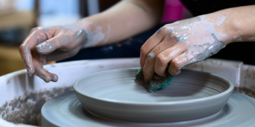 Enjoy a pottery workshop class at the Village of Love and create beautiful art pieces