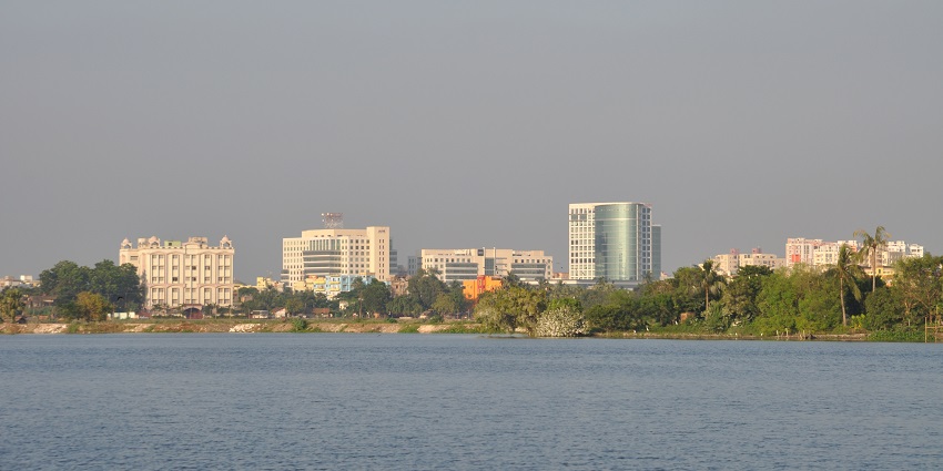 The weather of West Bengal allows you to explore its many attractions year round.
