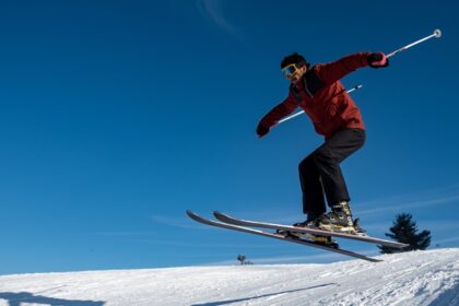 Go snowboarding in Gulmarg on the snowy slopes in Kashmir and enjoy the adrenaline rush