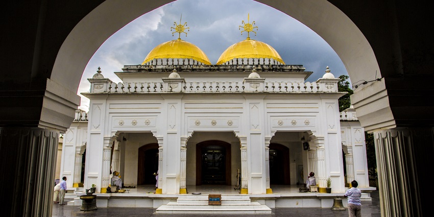 Experience the divine energy at the Shri Govindaji Tеmplе with its majestic architecture