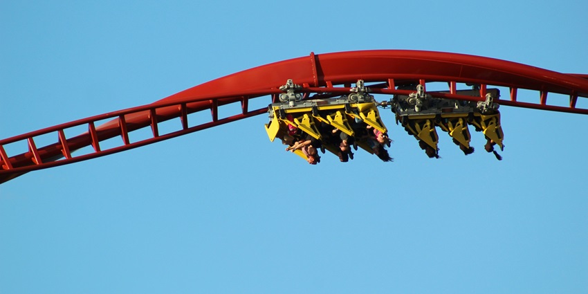 The water park in Dwarka Delhi has numerous thrilling rides and water slides to enjoy.