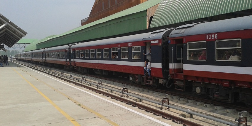 You can travel to this monastery by train via Srinagar and then get a cab