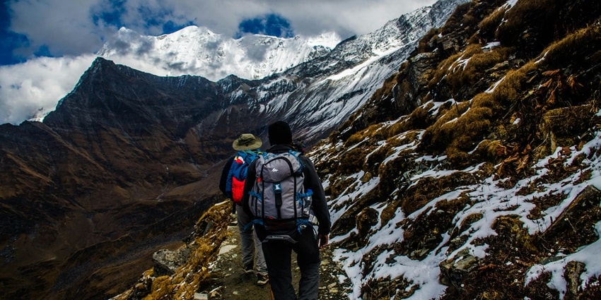 Betaab Valley in April offers you a chance to enjoy trekking through its lush landscapes.