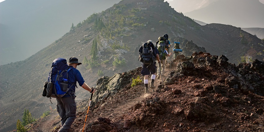 To explore the best of nature, trekking is one of the best things to do in Solang Valley.