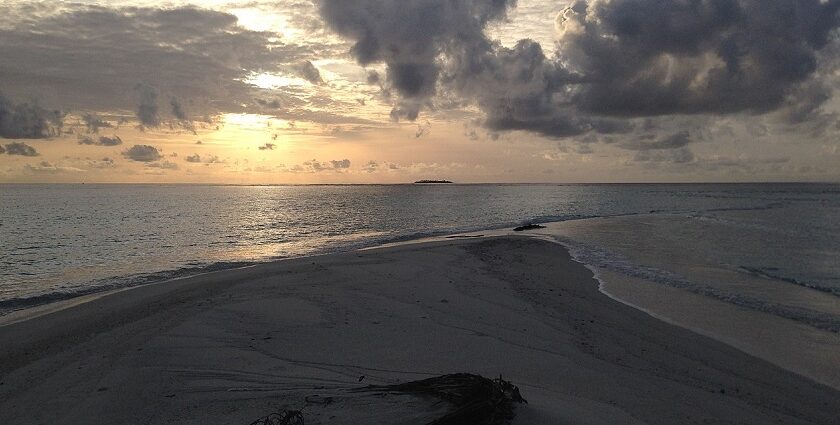 An exhilarating view of sunset at Raa Atoll which is a must-watch for the tourists.