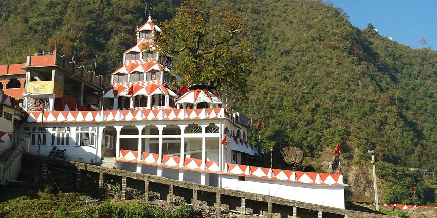A view of a holy shrine near the bank of river Bear, located in Himachal Pradesh.