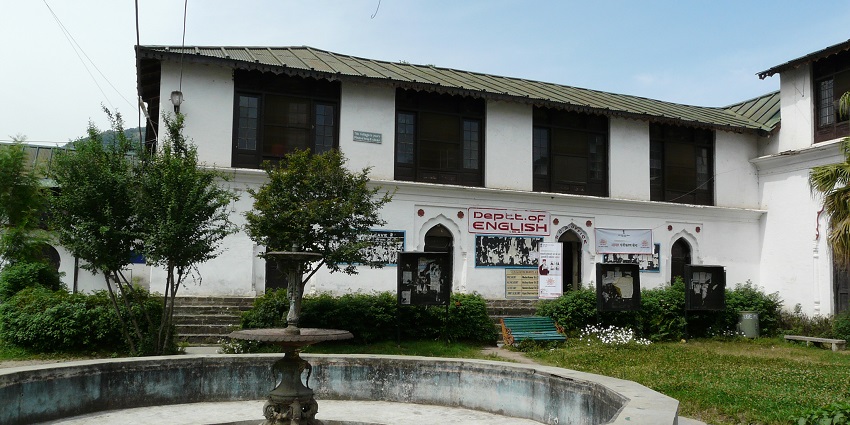 A picture of a colonial-era palace that is now turned into a government college