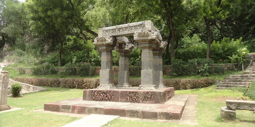 Akkanna Madanna Caves offers an insightful glimpse into history and architecture.