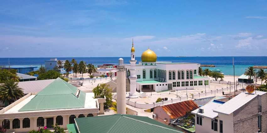 A glimpse of the iconic Al-Yoosuf Mosque, one of the top Maldives mosques.
