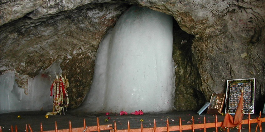 Amarnath temple is a popular temple in Jammu and Kashmir that was built in the 5th century